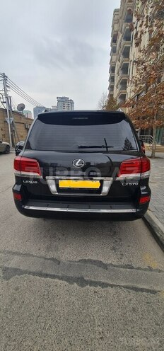 Lexus LX 570-2
