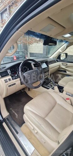 Lexus LX 570-9
