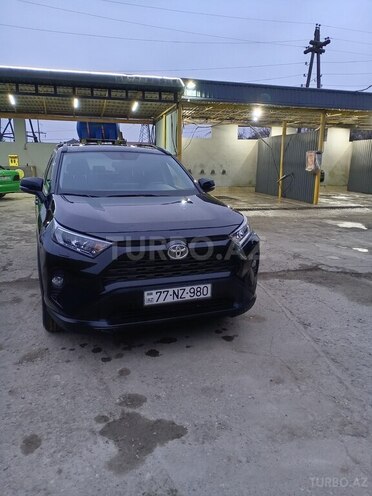 Toyota RAV4 2019, 180,000 km - 2.5 l - Qusar