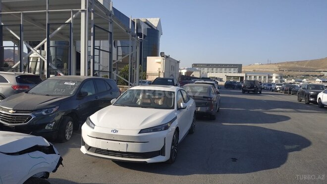 Changan Qiyuan A05 2025, 0 km - 1.5 л - Bakı