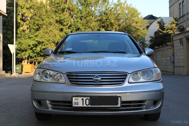 Nissan Sunny-1