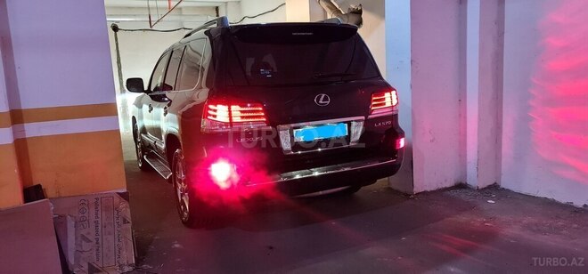 Lexus LX 570-6