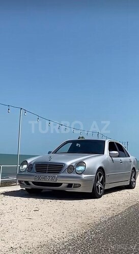 Mercedes E 240 1999, 347,000 km - 2.6 l - Masallı
