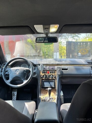 Mercedes E 240 1999, 347,000 km - 2.6 l - Masallı