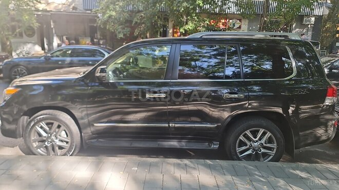 Lexus LX 570-4
