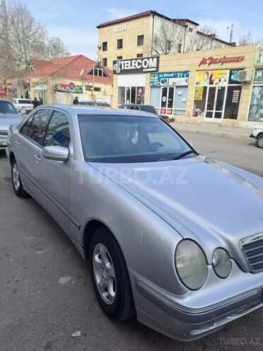 Mercedes E 240 2000, 303,680 km - 2.4 l - Bərdə