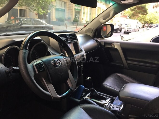 Toyota Land Cruiser Prado 2011, 240,000 km - 2.7 l - Bakı