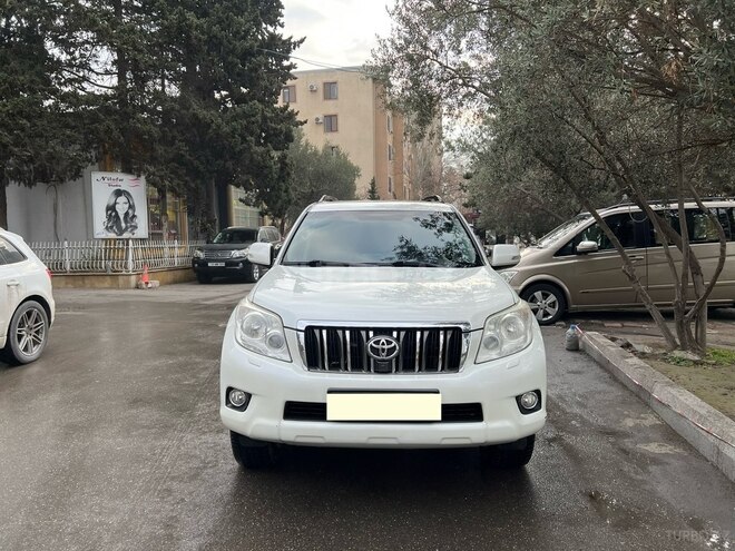 Toyota Land Cruiser Prado 2010, 220,000 km - 2.7 l - Bakı