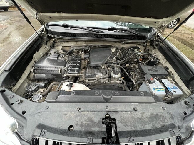 Toyota Land Cruiser Prado 2010, 220,000 km - 2.7 l - Bakı