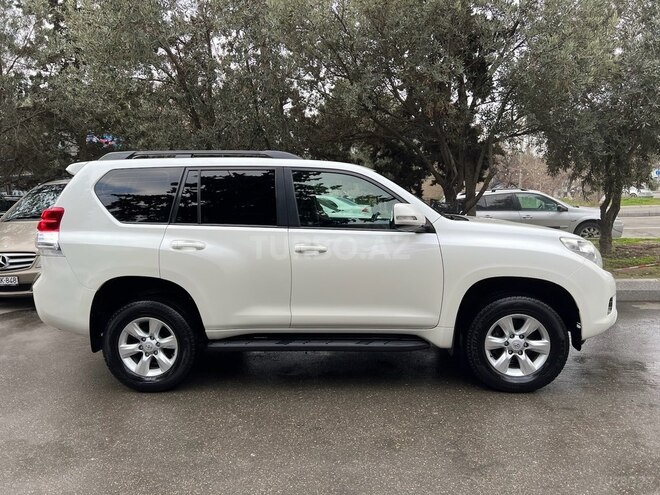 Toyota Land Cruiser Prado 2010, 220,000 km - 2.7 l - Bakı