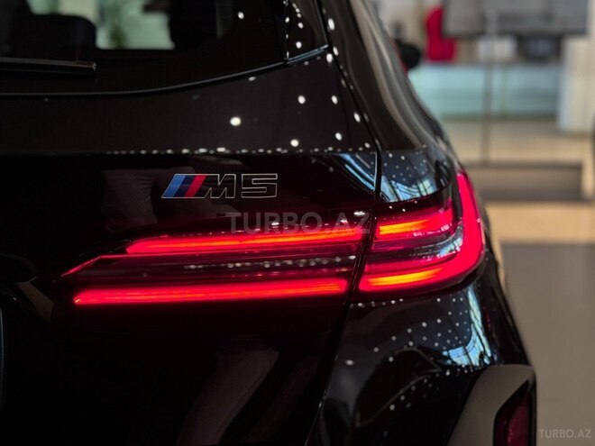 BMW M5-29