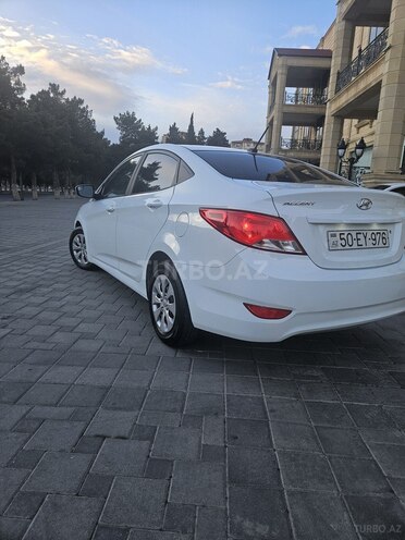 Hyundai Accent 2015, 225,308 km - 1.6 л - Sumqayıt