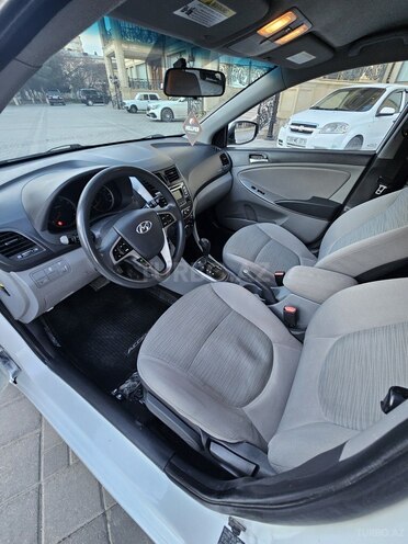 Hyundai Accent 2015, 225,308 km - 1.6 л - Sumqayıt