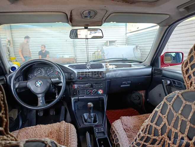 BMW 520 1984, 325,000 km - 2.0 l - Şəki