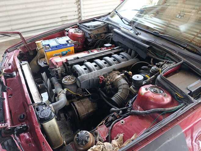 BMW 520 1984, 325,000 km - 2.0 l - Şəki