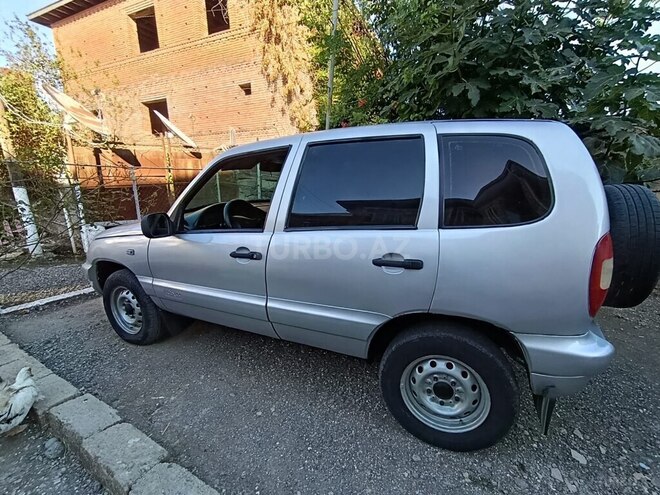Chevrolet Niva 2004, 256,000 km - 1.7 l - Lənkəran