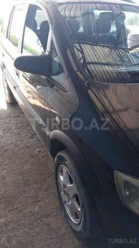 Opel Zafira-2