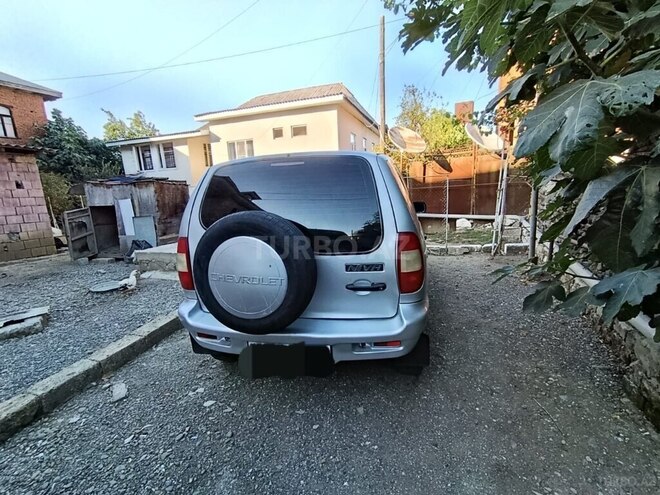Chevrolet Niva 2004, 256,000 km - 1.7 l - Lənkəran