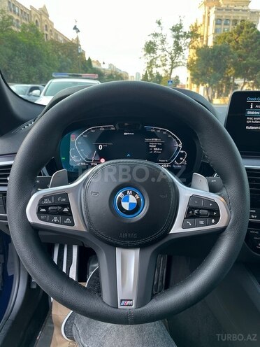 BMW 530e-7