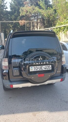 Mitsubishi Pajero-3