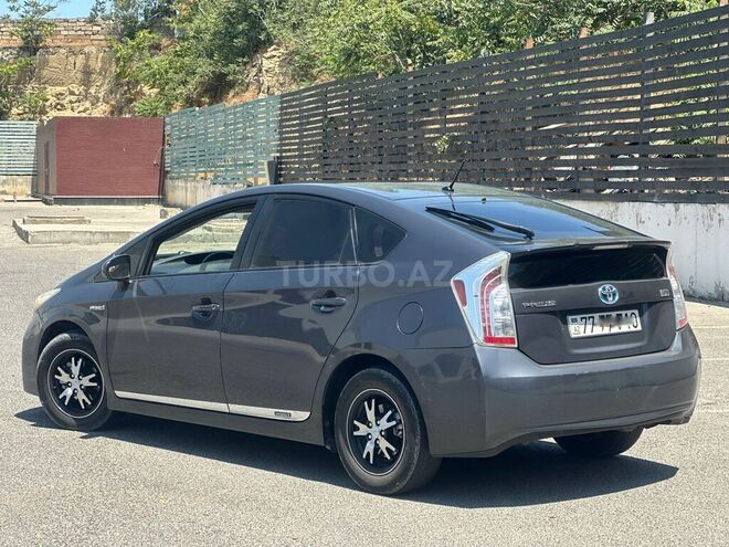 Toyota Prius 2014, 320,259 km - 1.8 l - Bakı