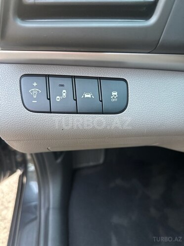 Hyundai Elantra 2019, 107,000 km - 2.0 l - Bakı