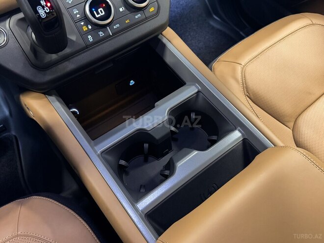 Land Rover Defender 2025, 0 km - 5.0 л - Bakı