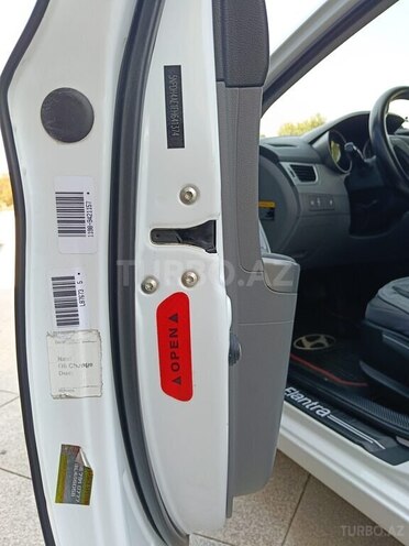 Hyundai Elantra 2015, 149,730 km - 1.8 л - Gəncə