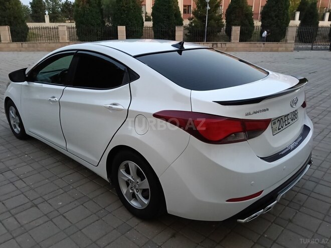Hyundai Elantra 2015, 149,730 km - 1.8 л - Gəncə