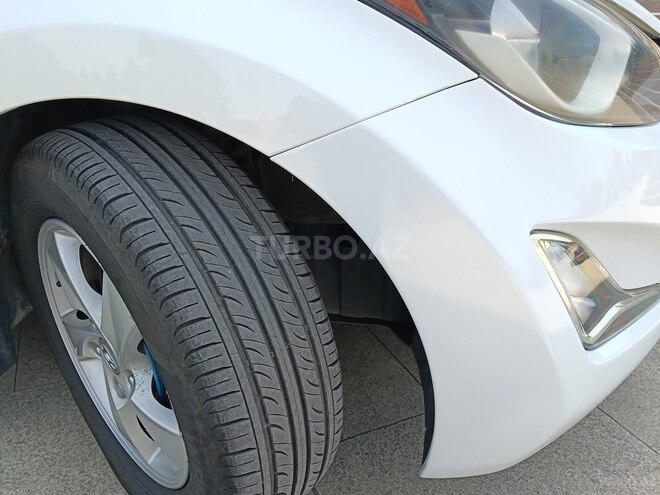 Hyundai Elantra 2015, 149,730 km - 1.8 л - Gəncə