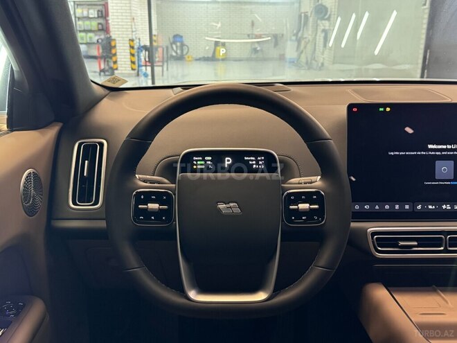Li Auto L9 2025, 0 km - 1.5 l - Bakı