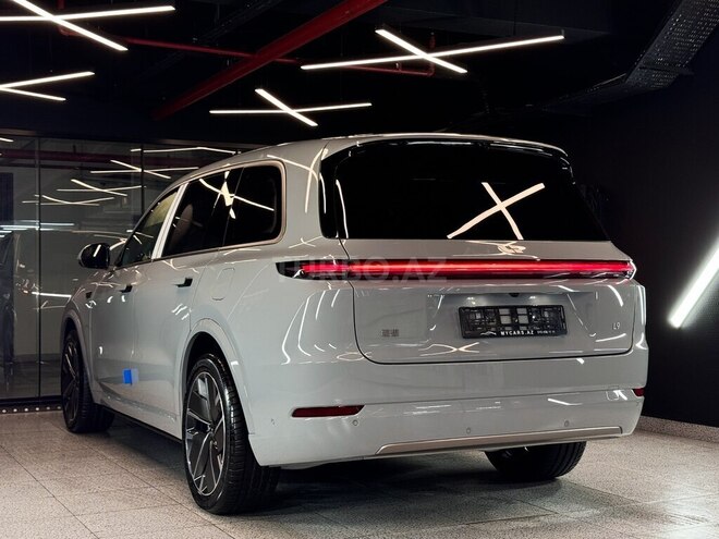 Li Auto L9 2025, 0 km - 1.5 l - Bakı