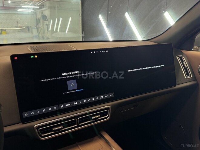 Li Auto L9 2025, 0 km - 1.5 l - Bakı