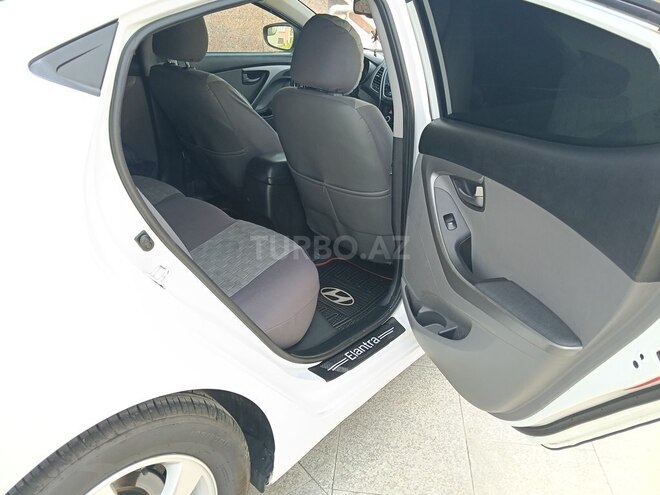 Hyundai Elantra 2015, 149,730 km - 1.8 л - Gəncə