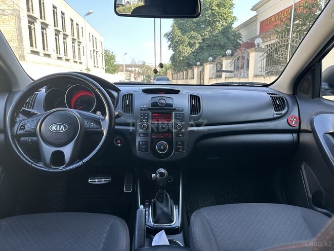 Kia Cerato 2011, 276,000 km - 1.6 l - Quba