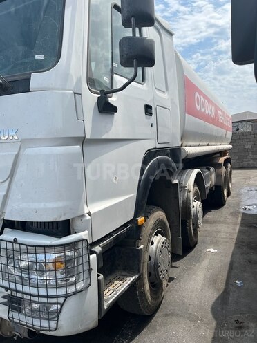HOWO Sinotruk 2023, 15,000 km - 10.5 л - Bakı