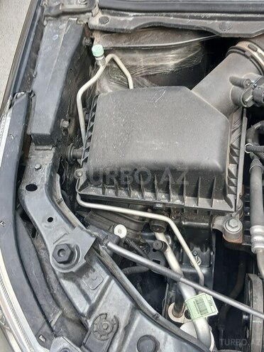 Chevrolet Cobalt-12