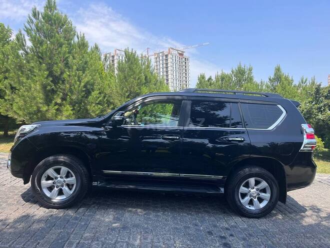 Toyota Land Cruiser Prado-9