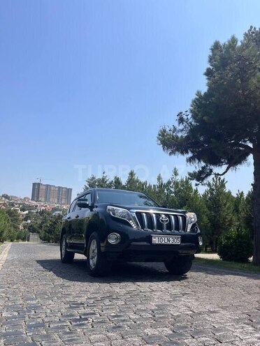 Toyota Land Cruiser Prado-5