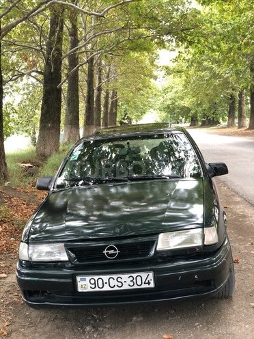Opel Vectra 1994, 360,000 km - 2.0 l - Gəncə