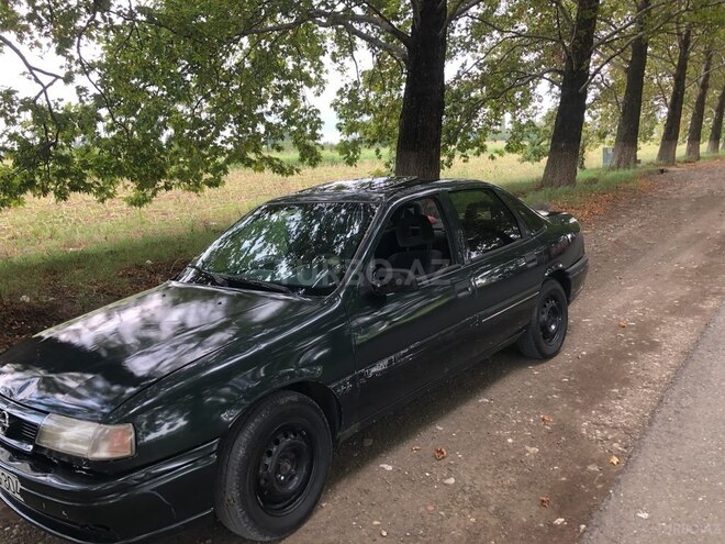 Opel Vectra 1994, 360,000 km - 2.0 l - Gəncə