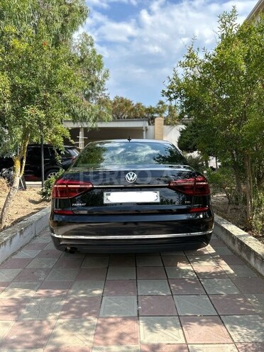 Volkswagen Passat (North America) 2017, 135,019 km - 1.8 l - Bakı
