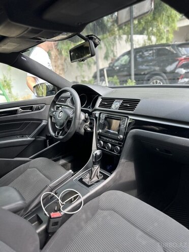 Volkswagen Passat (North America) 2017, 135,019 km - 1.8 l - Bakı