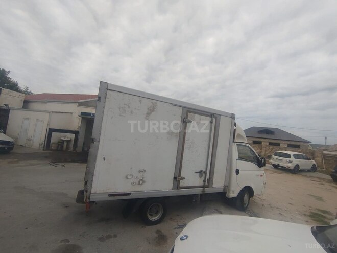 Hyundai H 100 2011, 10,000 km - 2.6 l - Bakı