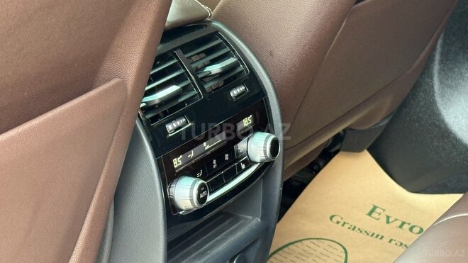 BMW 520 2018, 135,000 km - 2.0 l - Bakı