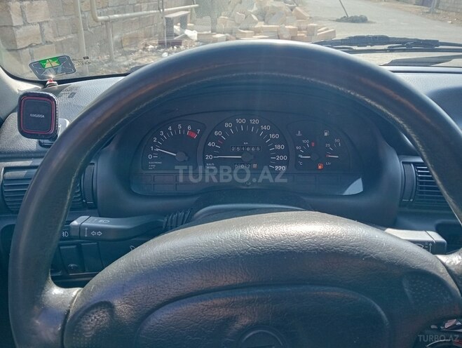 Opel Astra 1995, 255,000 km - 1.6 l - Ağcabədi