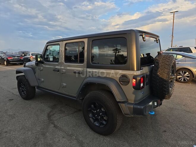 Jeep Wrangler-4