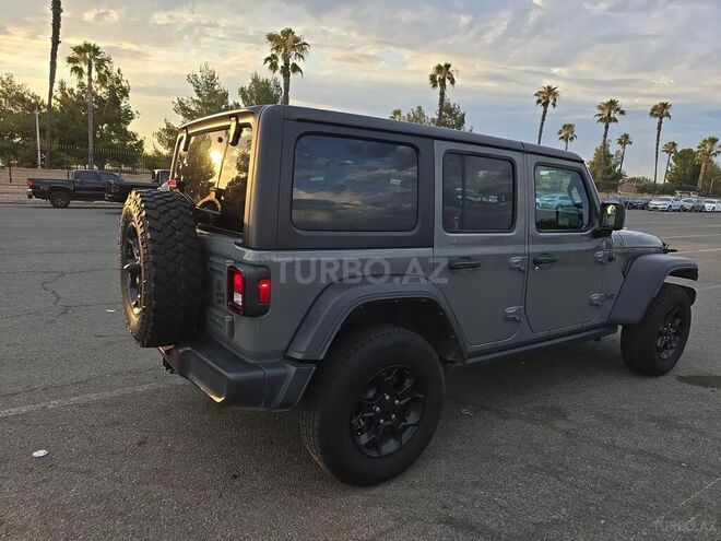 Jeep Wrangler-3