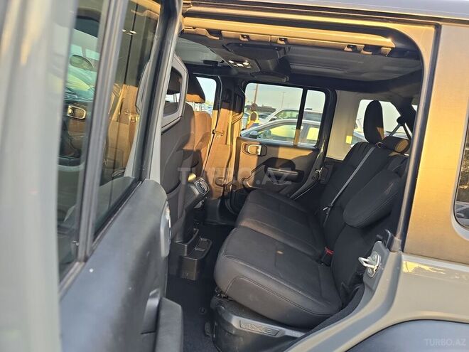Jeep Wrangler-15
