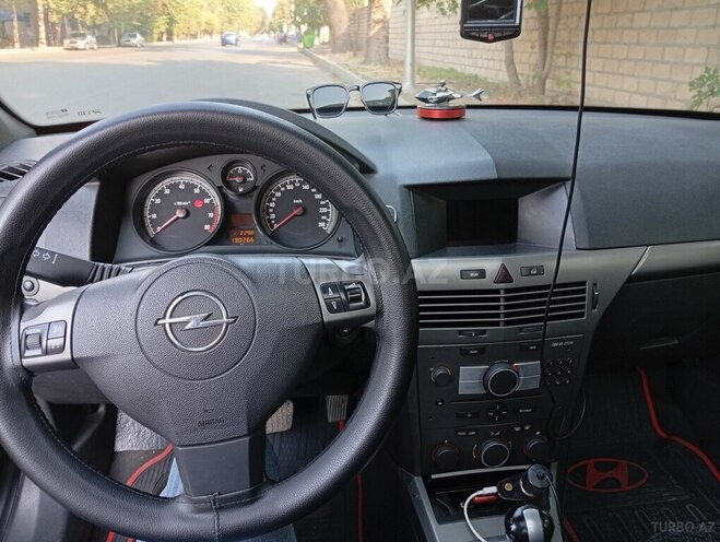 Opel Astra 2006, 130,278 km - 1.6 l - Mingəçevir